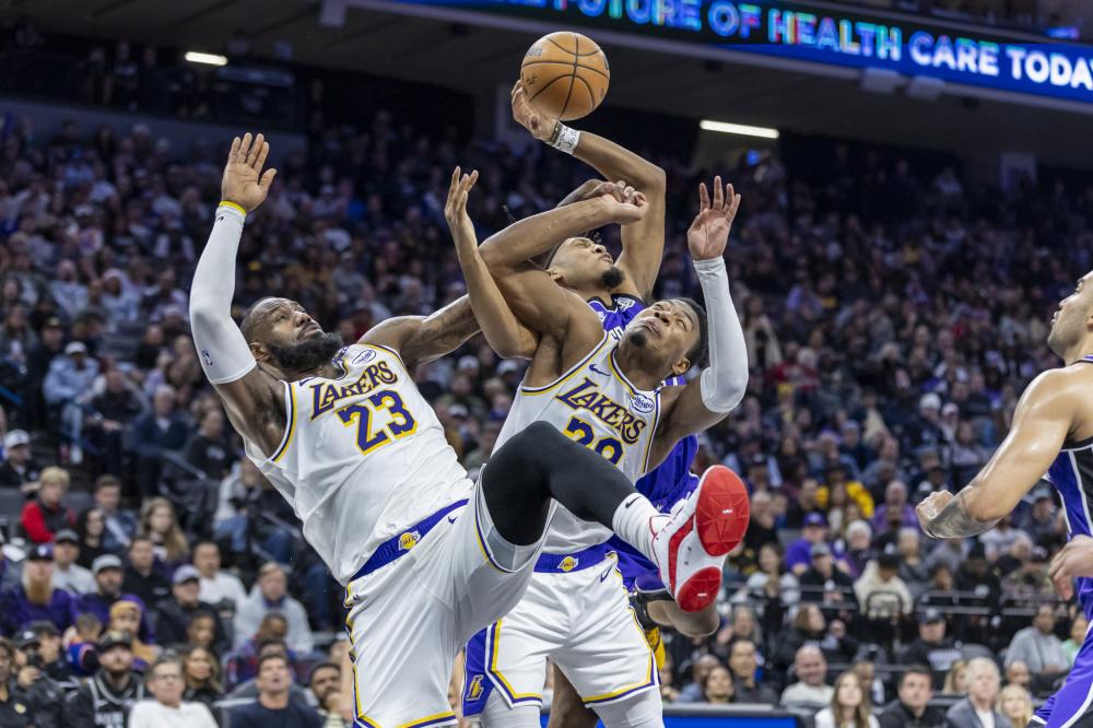 防守篮板容 防守篮板容