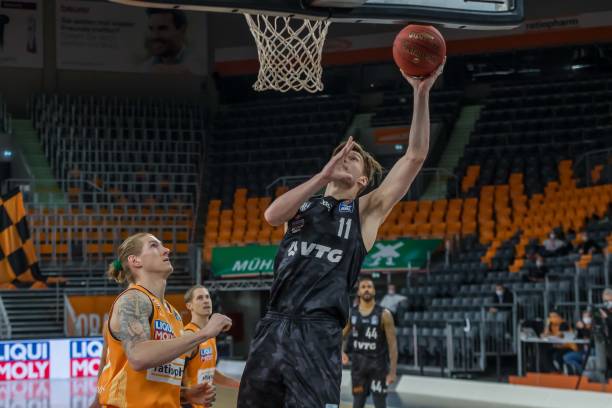 上保持着世 上保持着世