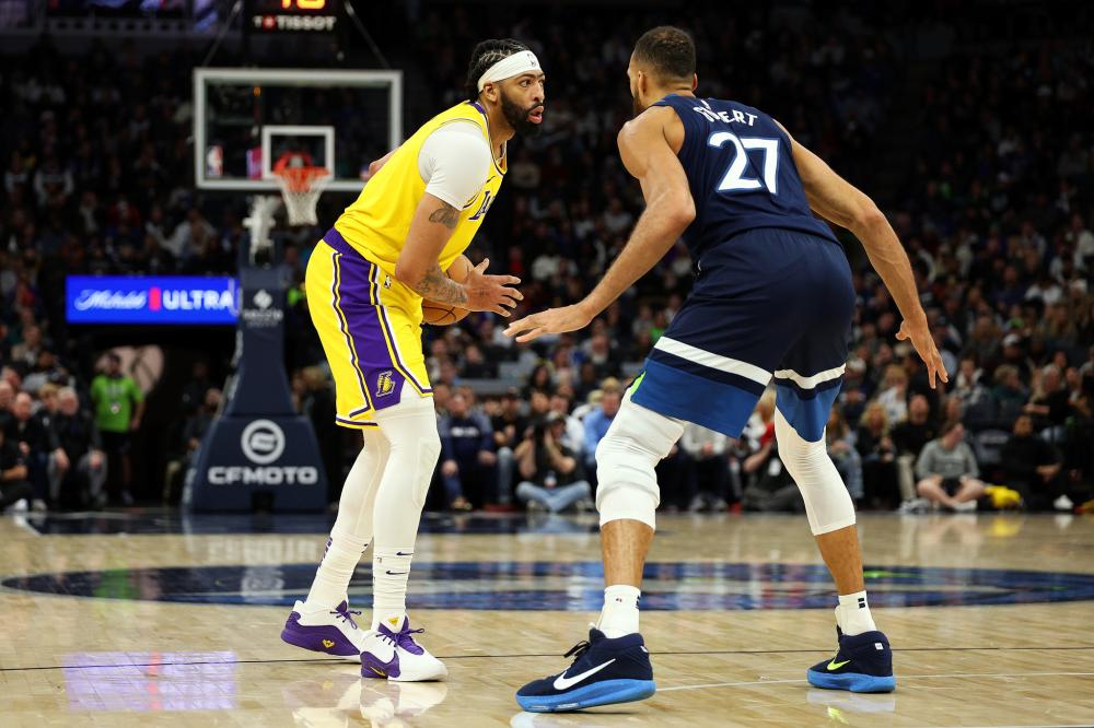 内赛场上有 内赛场上有