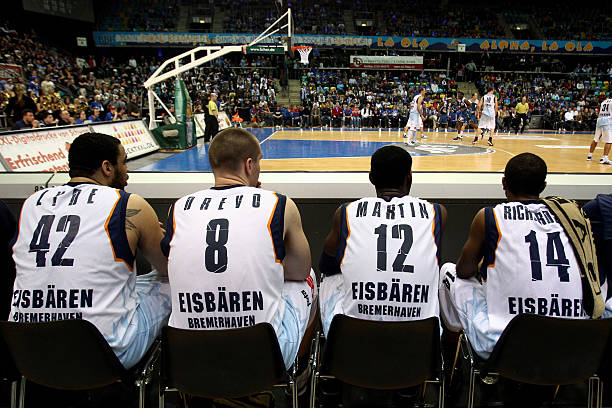 也在国际赛 也在国际赛